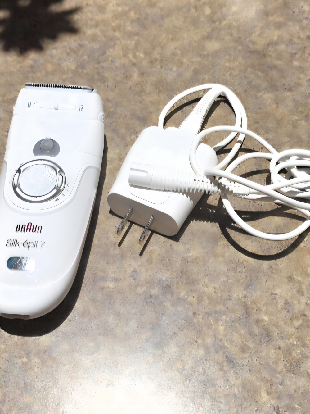 Braun Silk-épil 7 White Electric Epilator with Charger